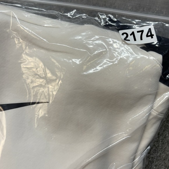 Nike Pro Hoodie Mens XL White Pullover Center Swoosh Training BV5572-030 - Picture 12 of 12